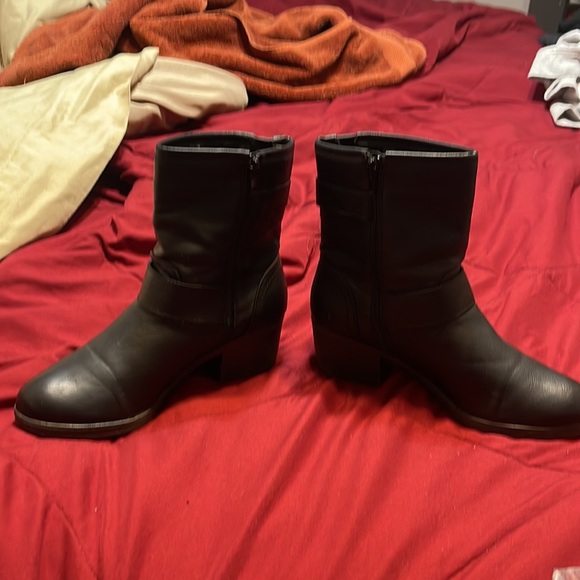 Shoe dazzle size 8 boots - Picture 3 of 5